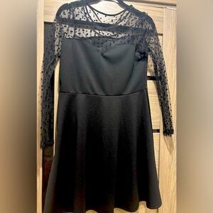 Black mesh sleeve mini dress size LG